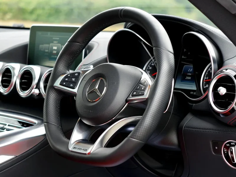 Steering wheel and instrument cluster of a modern car